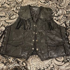 100% Geunine Buffalo Leather,  MEN TIES ON SIDES, UNIQUE FRONT Fringe